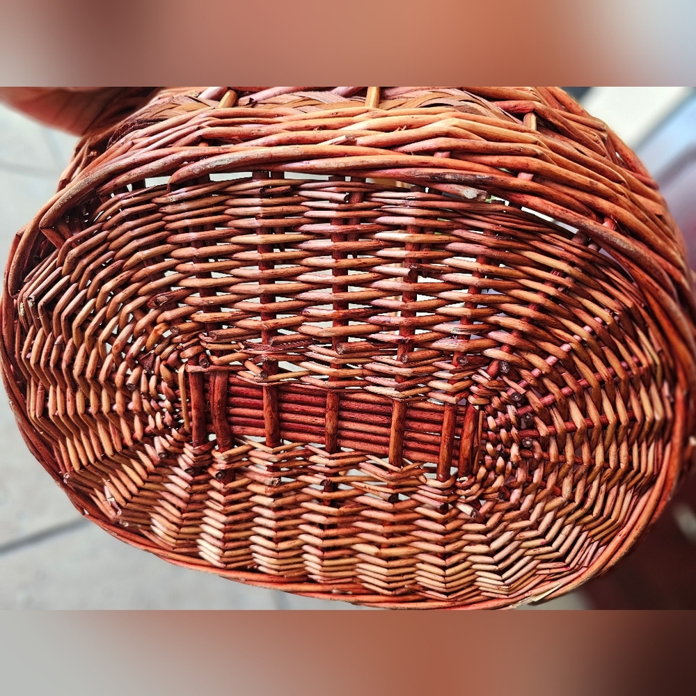 Rustic Woven Basket - Picture 12 of 16